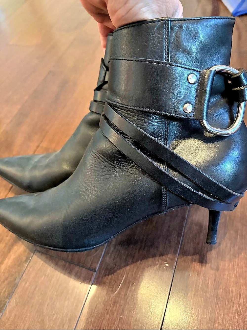 Ellen Iachi Black Pointed-Toe Heeled Ankle Boots